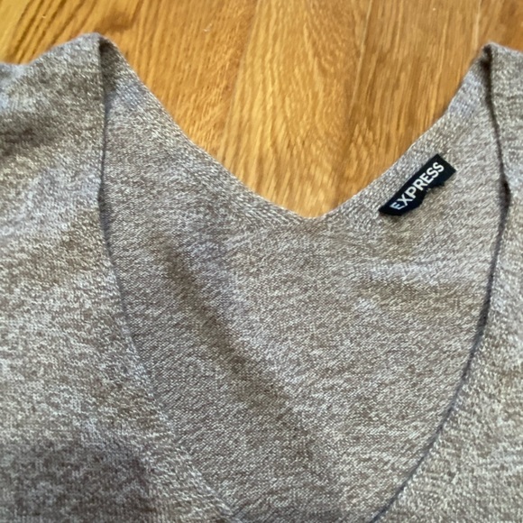 Express large sweater - Picture 9 of 9
